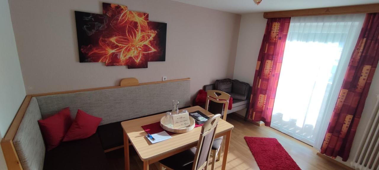 Appartement Haus Alpenrose à Sankt Leonhard im Pitztal Extérieur photo