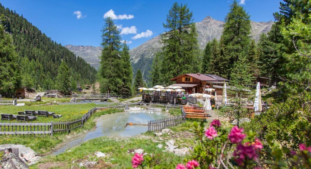 Appartement Haus Alpenrose à Sankt Leonhard im Pitztal Extérieur photo
