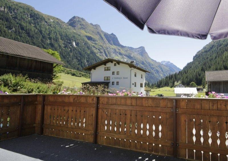 Appartement Haus Alpenrose à Sankt Leonhard im Pitztal Extérieur photo